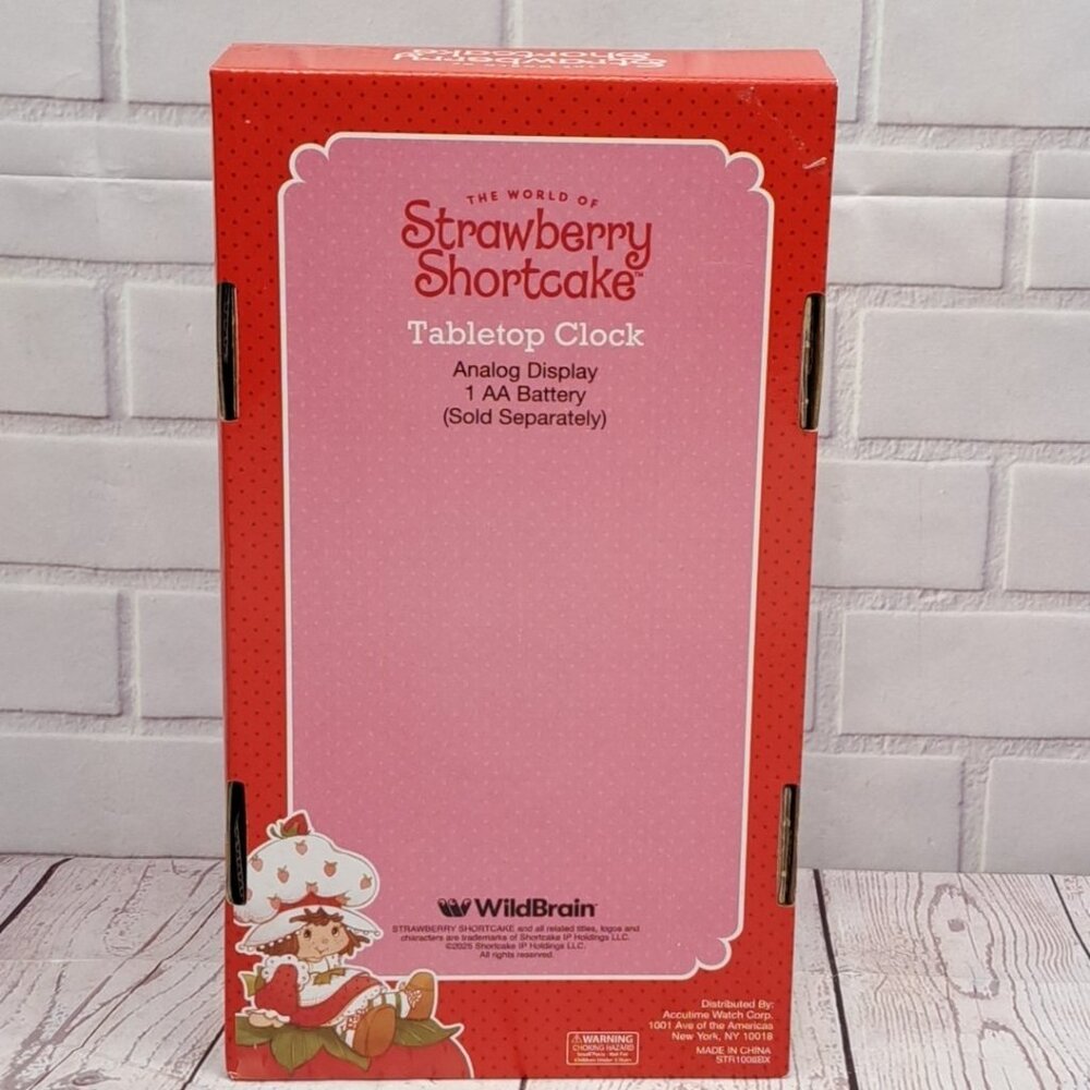 Strawberry Shortcake 9" Analog Display Battery Operated Tabletop Clock - Picture 3 of 6
